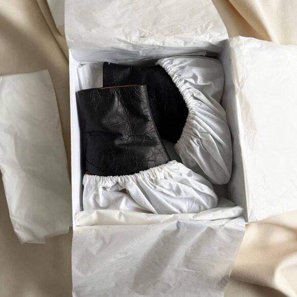 Margiela Tabi Paper Boots in Black, size 38 - Picture 11 of 11